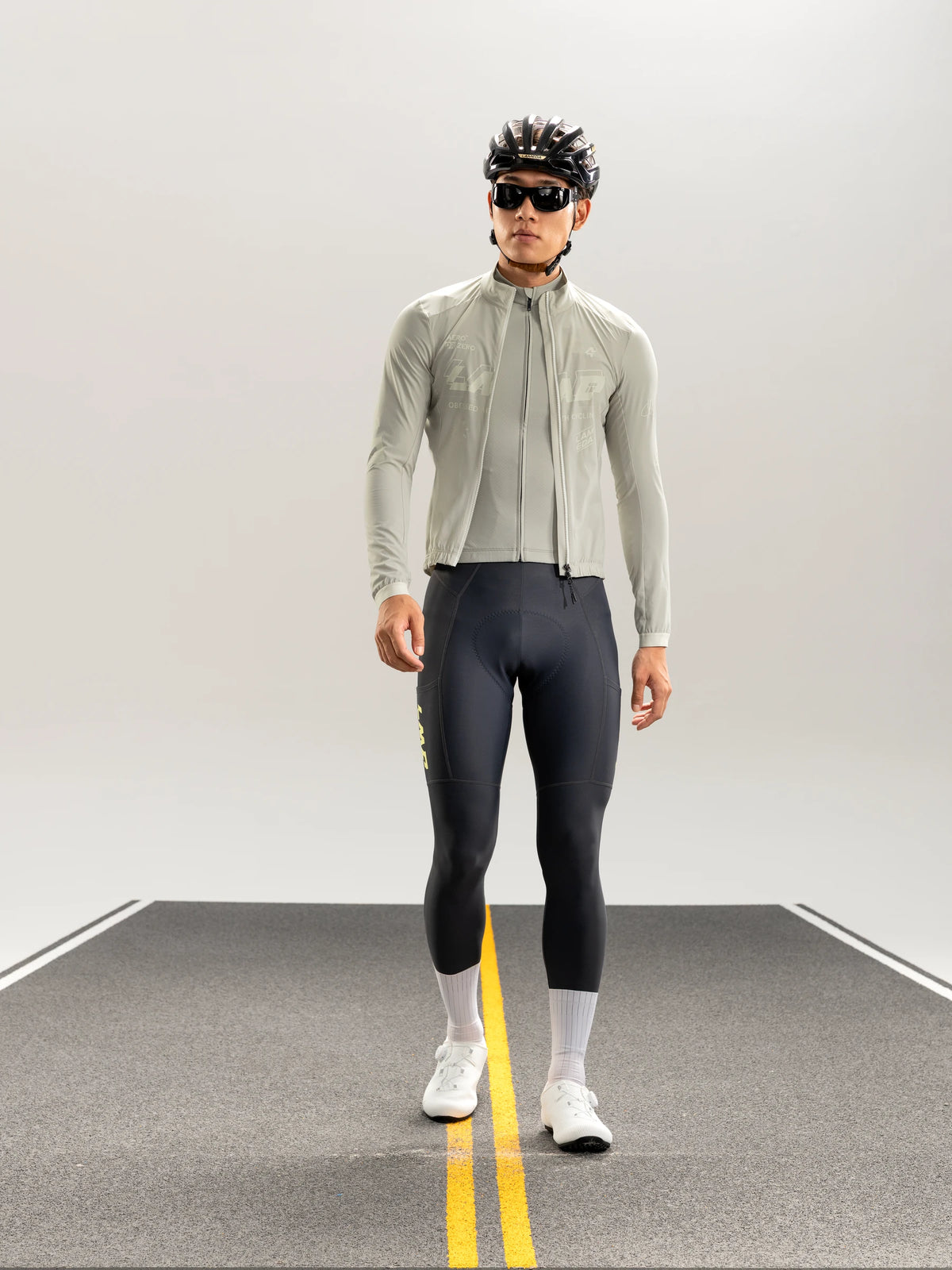 Men's Breeze Lightweight Cycling Windbreaker - Khaki