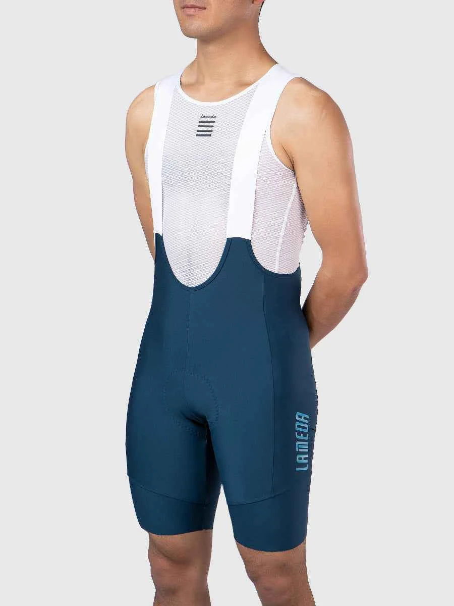 Dazzling men’s bib shorts in navy blue cycling bib shorts with white mesh panels and subtle lamedia logo on the side