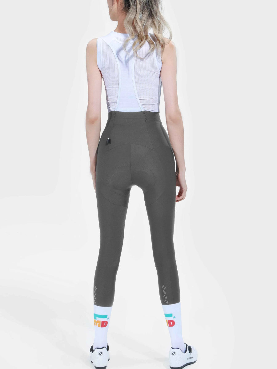 Baksida av olivgröna LAMEDA dreamscape kvinnors högmidjade cykeltights med detaljerade sidsömmar och ficka med blixtlås