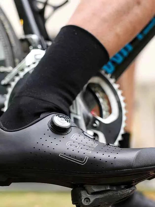 LAMEDA Hank Radschuhe Carbon Fiber Premium Günstig – Lameda