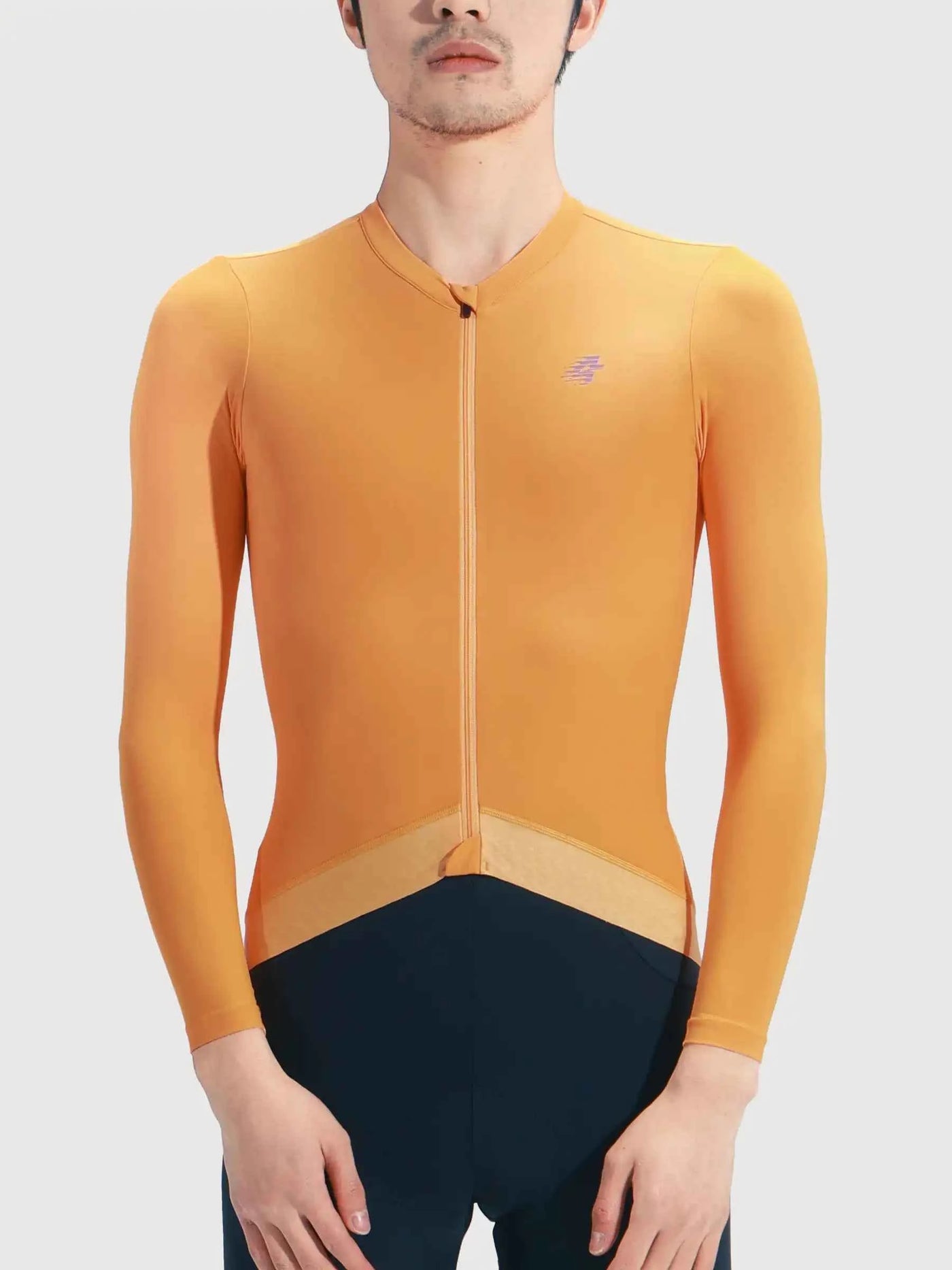 Freedom herr cykeltröja i orange med lila logotyp och mörkblå panel designad av LAMEDA Freedom